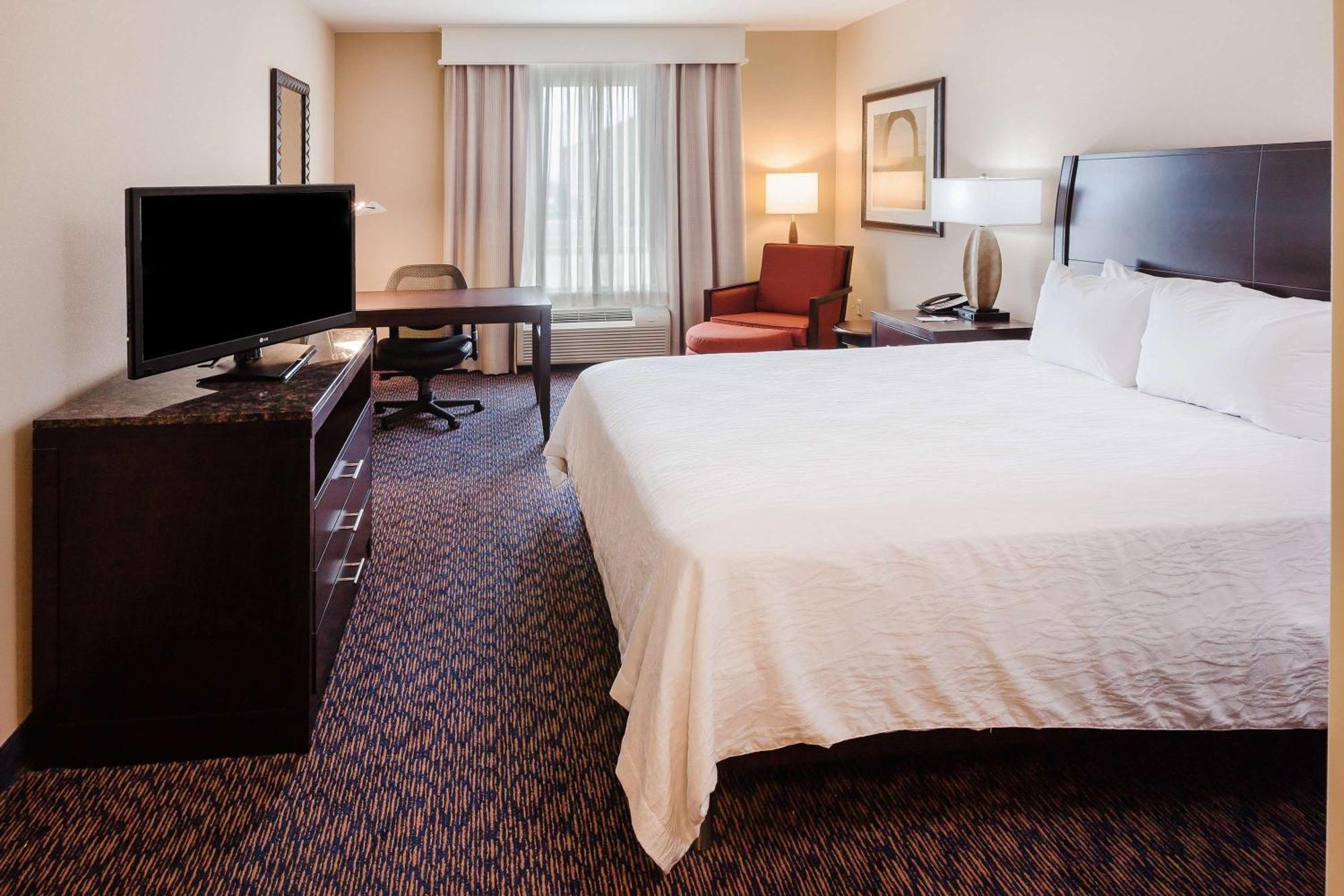 Hilton Garden Inn Midland Bagian luar foto