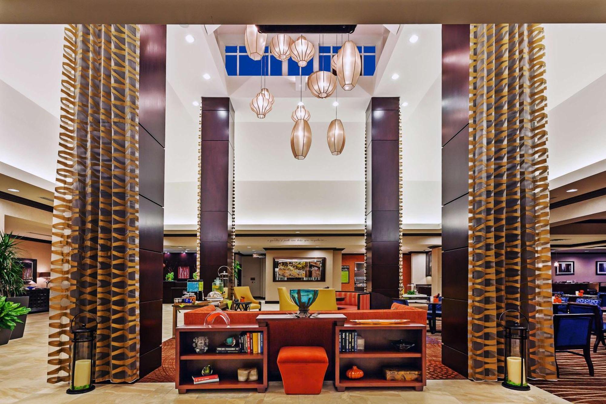 Hilton Garden Inn Midland Bagian luar foto