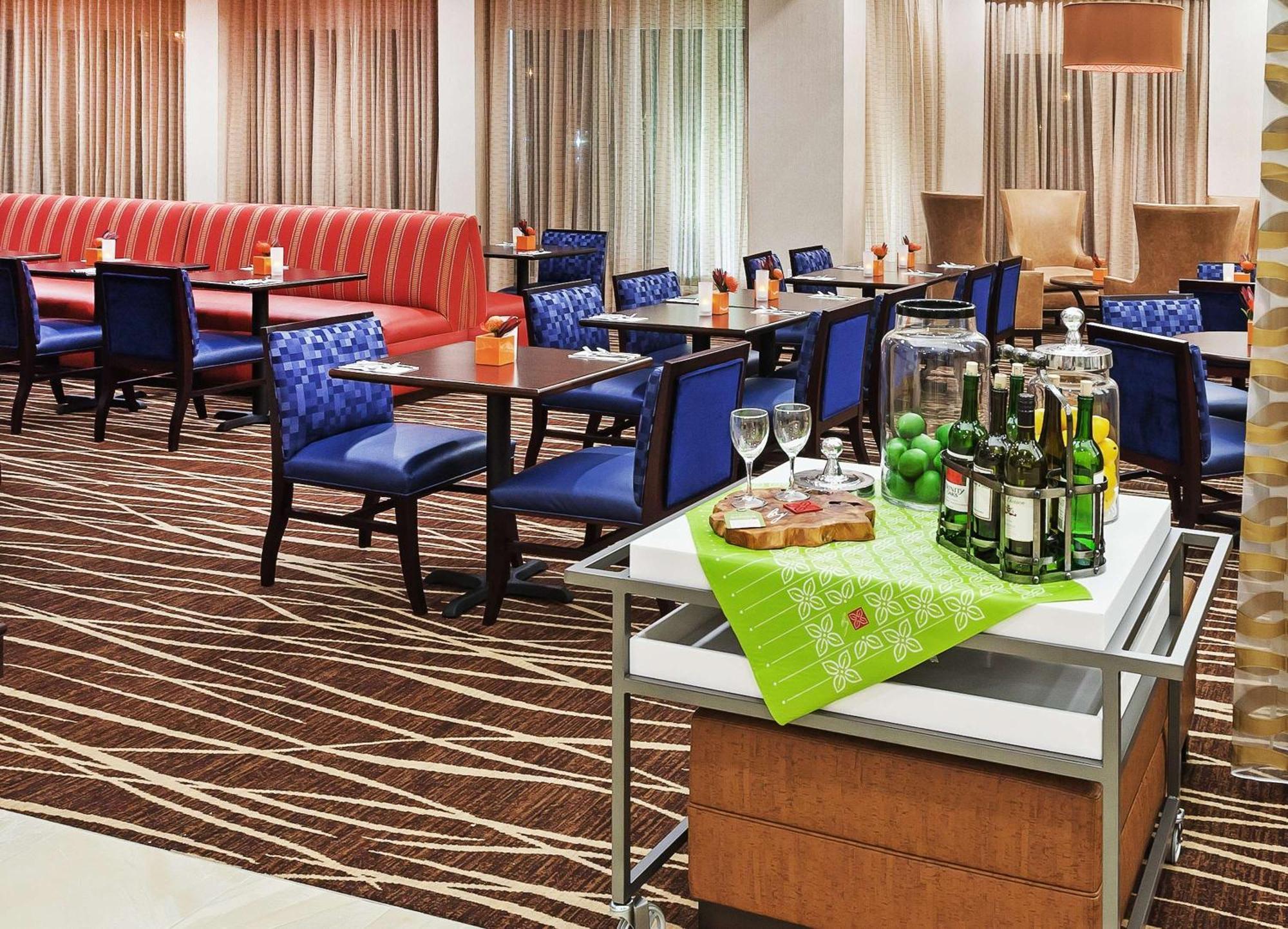 Hilton Garden Inn Midland Bagian luar foto